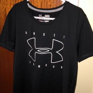 Under armour tee shirt